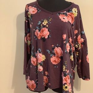 Cute quarter sleeve floral top
